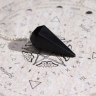 Oude Heksen Spreuk Wierook - Succes - Zwarte Obsidiaan Pendel