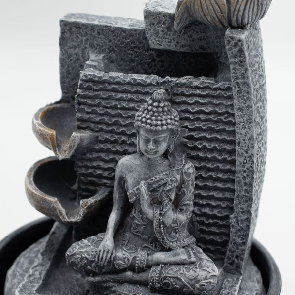 Tafelwaterornament – Boeddha, Lotusbloem met Cascaderende Potten