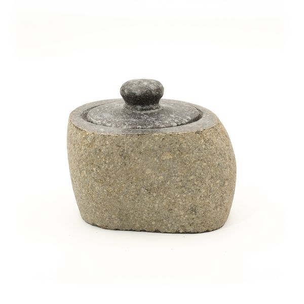 Natuurlijke Riviersteen Aardingspot – Klein (ca. 9 × 7 cm)