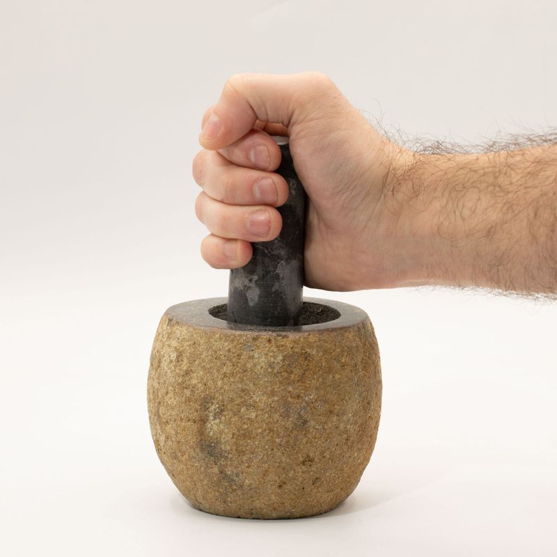 Decoratieve Riviersteen Stamper & Vijzel – Klein (ca. 9 × 7 cm)