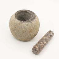 Decoratieve Riviersteen Stamper & Vijzel – Groot (ca. 15 × 12 cm)