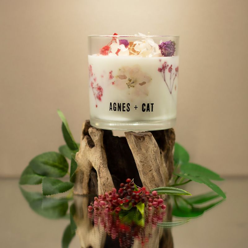 Agnes + Cat Botanische Sojakaars – Roses of Sawrey