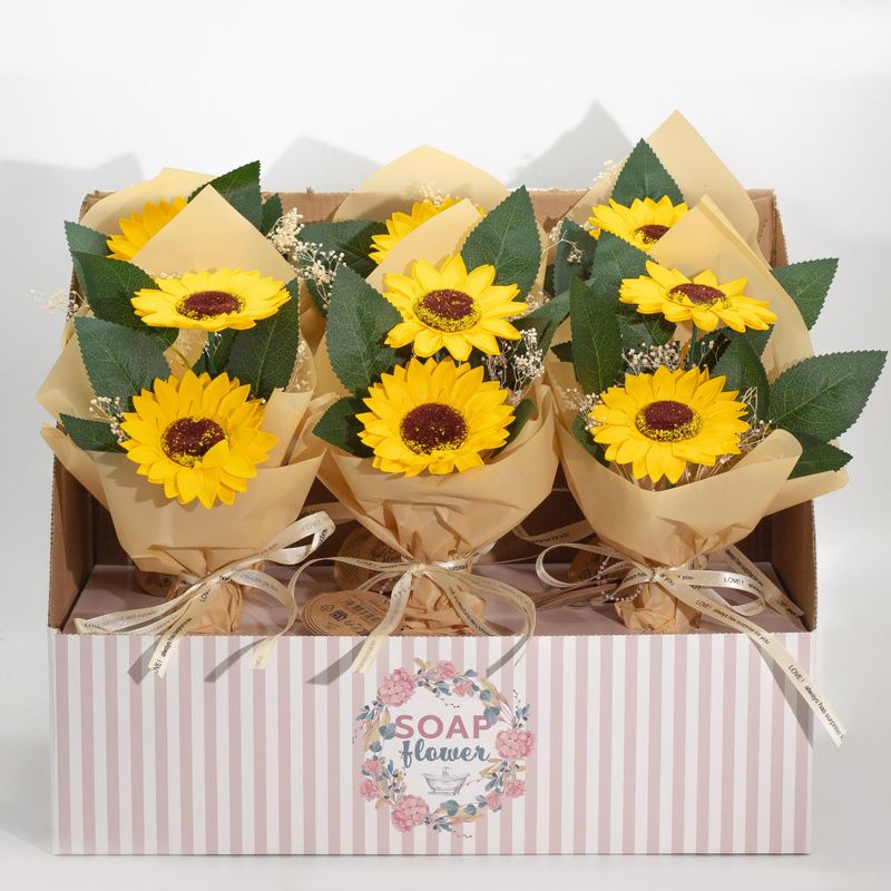 Verkoopklare Zeepbloemen – Boeket met Twee Zonnebloemen