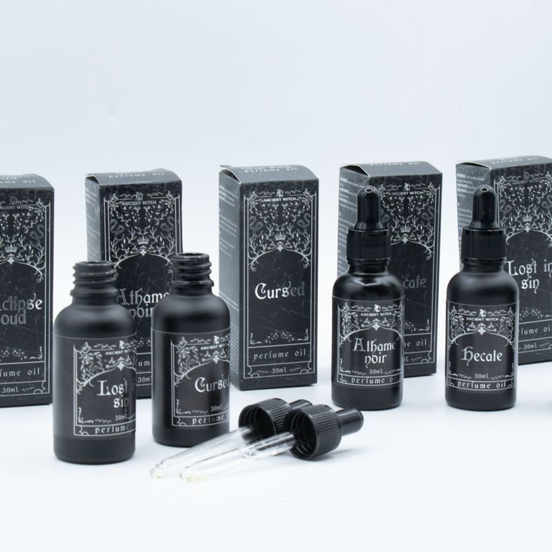 Ancient Witch Parfumolie – Vervloekt