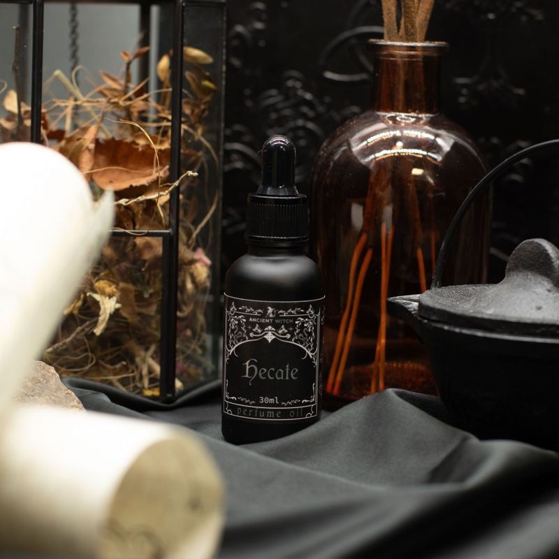Ancient Witch Parfumolie – Hecate