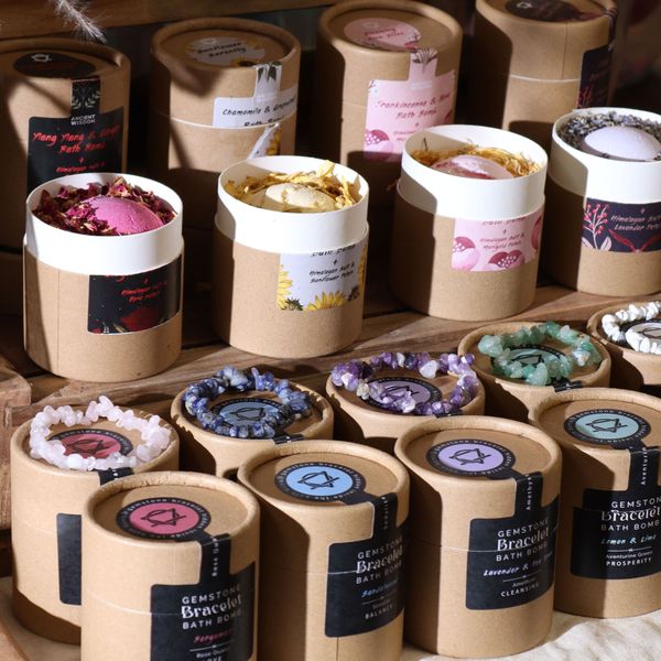 Groothandel Aromatherapie Set:  Bruisbal, Himalayazout voor in Bad en Gedroogde Bloemen