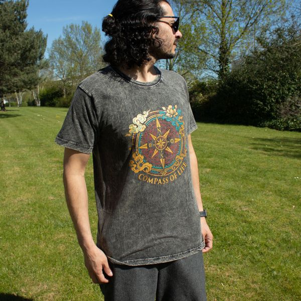Nomad Sari Stonewashed Katoenen T-Shirt - Levenskompas - Antraciet - Klein