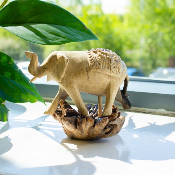 Handgemaakt Parasithouten Kunstsnijwerk - Lopende Olifant