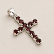 Indiase Devotie Hangers - Verzilverd (45cm Ketting) - Granaat Kruisbeeld