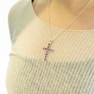 Indiase Devotie Hangers - Verzilverd (45cm Ketting) - Amethist Kruisbeeld