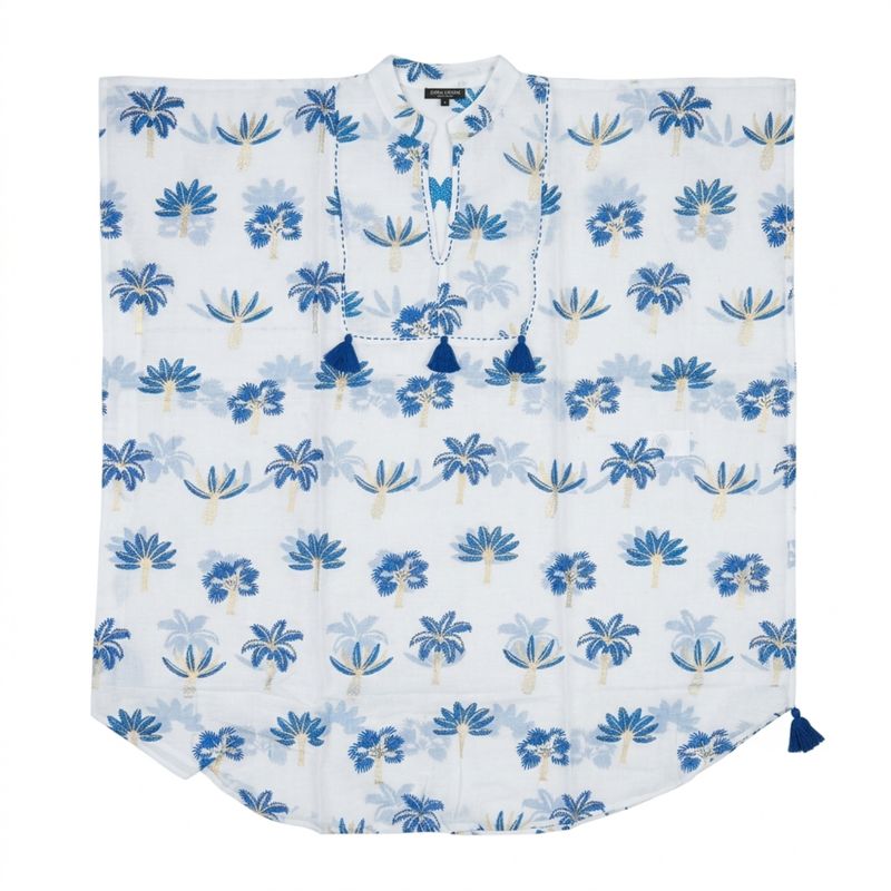 Nomad Sari uit de Med Collectie - Kaftan - Crèmekleur met blauw borduurwerk en kwastjes