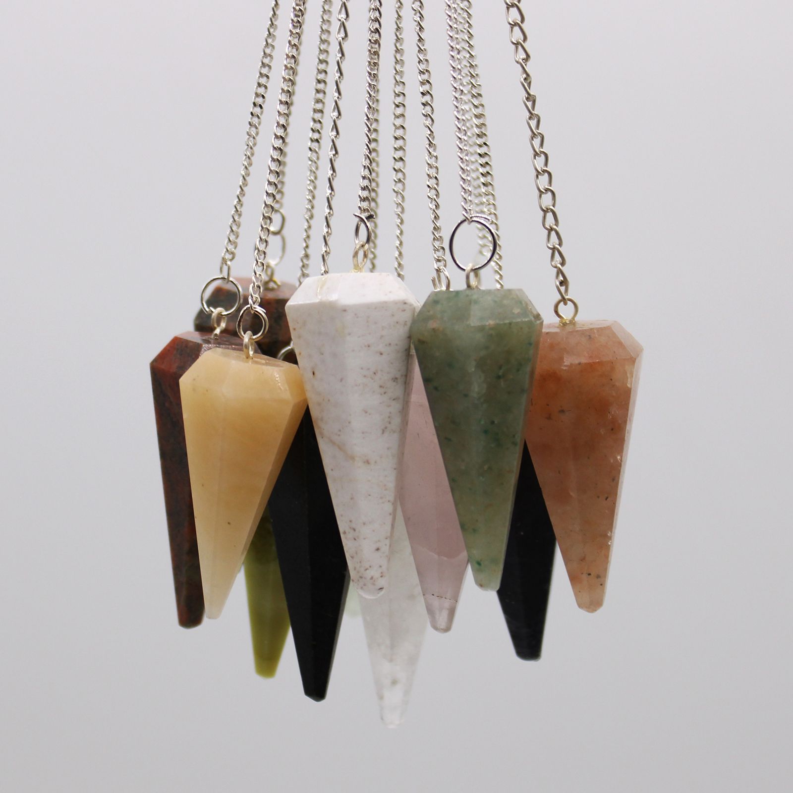 Magische Edelstenen Pendels