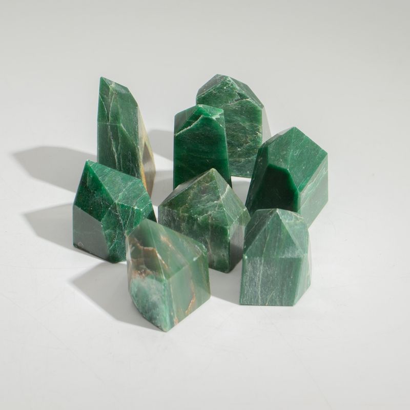Bulk Edelsteenpunten ca. 6 cm (0,5 KG) – Indiase Jade (ca. 8 stuks)