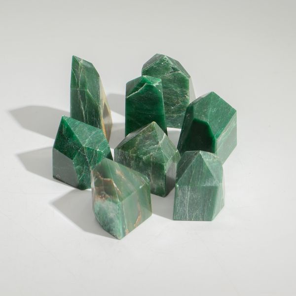 Bulk Edelsteenpunten ca. 6 cm (0,5 KG) – Indiase Jade (ca. 8 stuks)