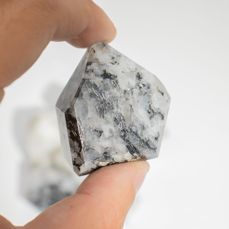 Bulk Edelsteenpunten ca. 6 cm (0,5 KG) – Afghaanse Lapis (ca. 8 stuks)