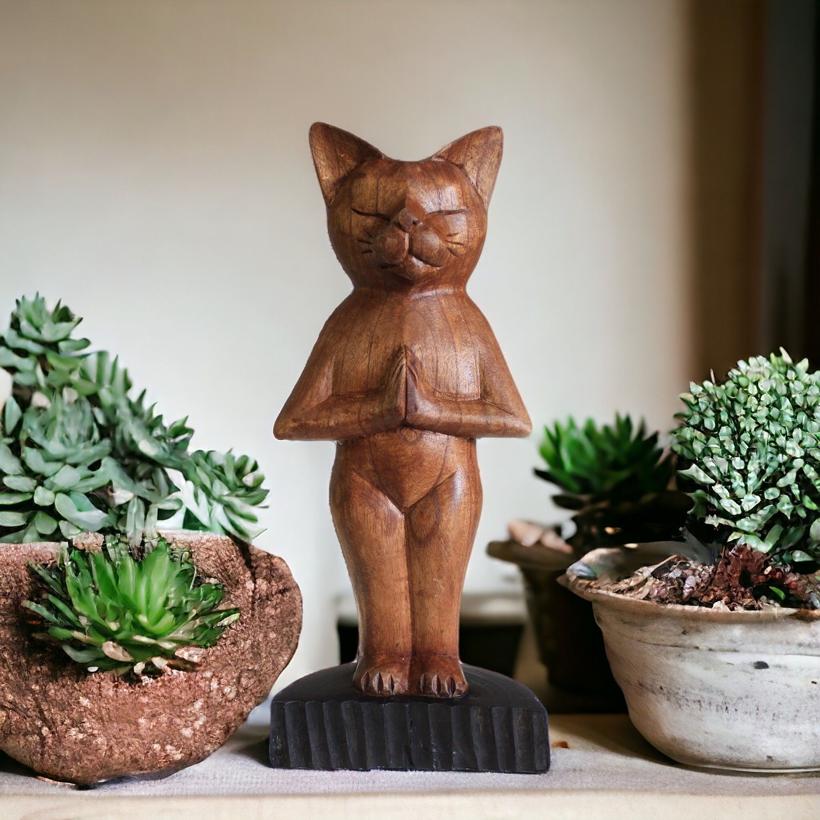 Handgesneden Yoga Katten
