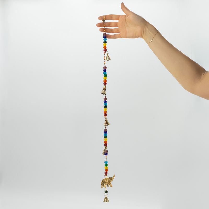 Indiase belletjes - Messingolifant met chakra kralen - belletjes aan snoer - 53 cm