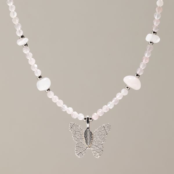 Nymph Rozenkwarts Edelsteen Ketting met Vlinderhanger van Echt Blad