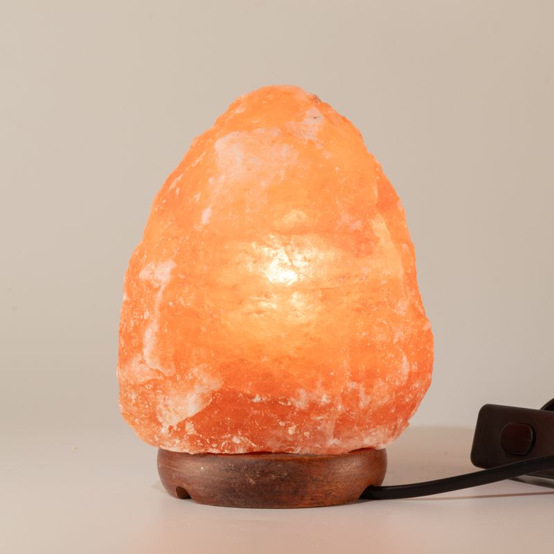 Kwaliteits natuurlijke zoutlamp - en basis ca. 2-3 kg