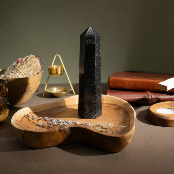 Zwarte Toermalijn Obelisk ca. 17 cm – Zeszijdige Edelsteen