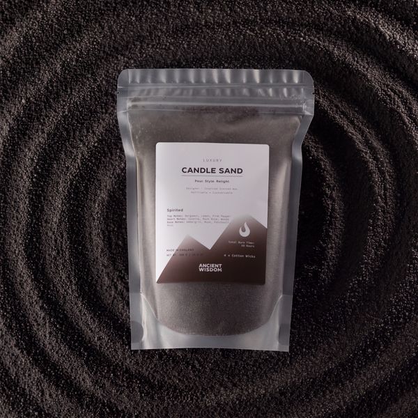 Geparfumeerd Kaarszand - Zwart - Spirited - 300 g