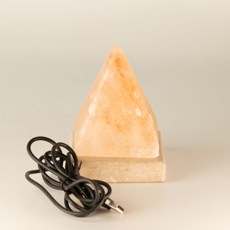 Kwaliteits USB-piramide zoutlamp - 9 cm (enkel)