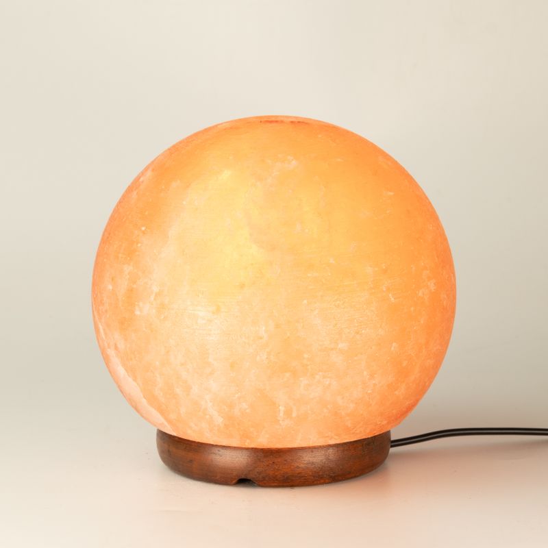 Zoutlamp Bal - Grote houten basis 3-4kg