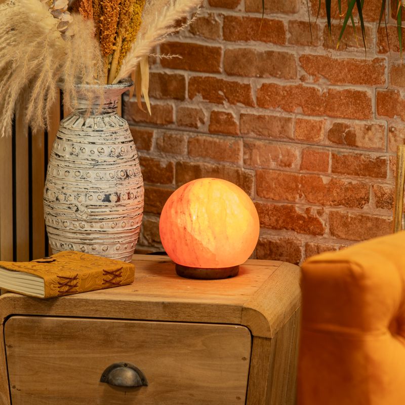 Zoutlamp Bol - Grote houten basis 3-4kg