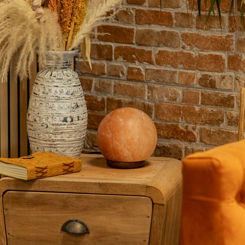 Zoutlamp Bol - Grote houten basis 3-4kg