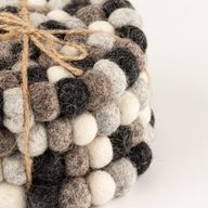 Viltbal ronde onderzetters - 10cm Multi Grijs kleur (set van 4)
