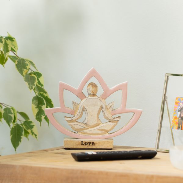Houten Yoga Dame - Lotusbloem - Oudroze - Love