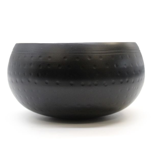 Grote Zwart Geslagen Kom - 18cm