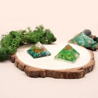 Orgonite Piramide - Small - 25 mm - Edelstenen Korrels en Koper