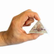 Orgonite Piramide - Medium - 55 mm - Edelstenen Korrels en Koper