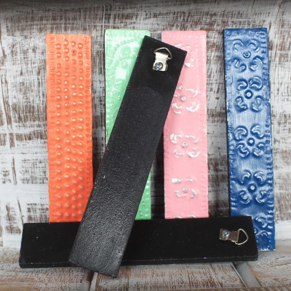 Letter "I" - Assorted Colours - 15cm