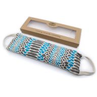 Luxe Katoenen Tarwe Nekkussen in Cadeau Verpakking - Lavendel - Blauwe Lucht Print