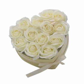 Zeep Bloemen Cadeau Set - 13 Crème Rozen - Hartvorm