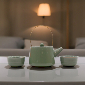 Kruidige Jade Theeset - Theepot & Twee Kopjes