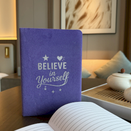 Fluwelen Notitieboek 80blz – Believe in Yourself Lavendel