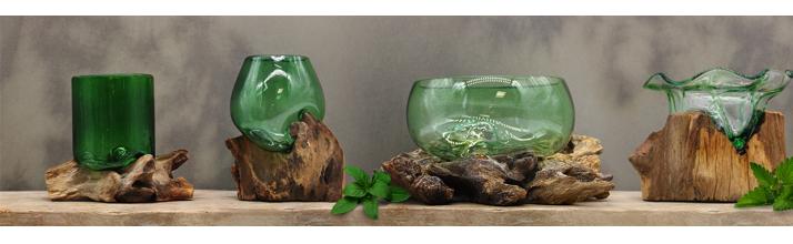 Gesmolten Gerecycleerd Bierflessen Glas op Hout